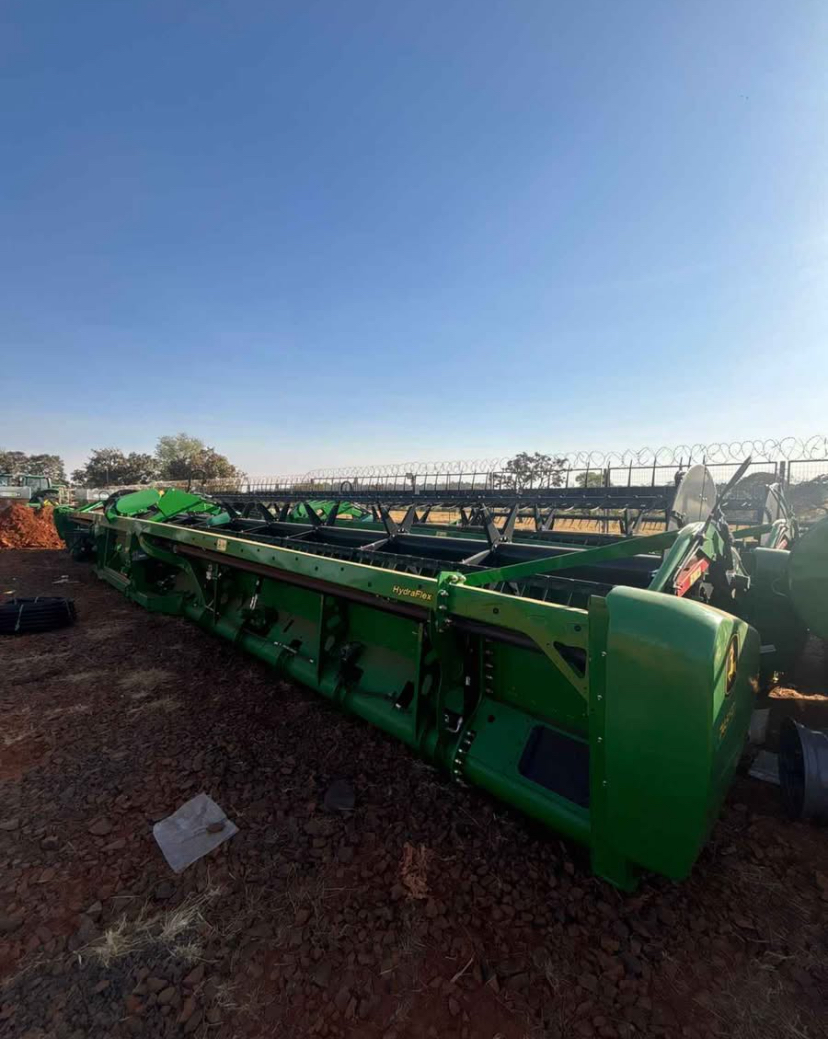 Plataforma JD 45 pés 2023 (SEM USO) - imagem 2